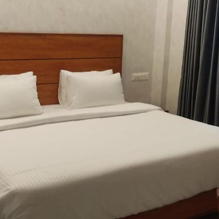 Cr Rivera Hotel Мадурай Екстериор снимка