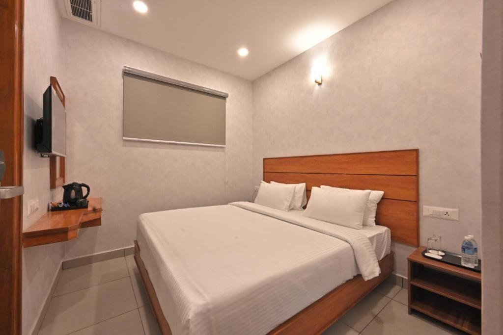 Cr Rivera Hotel Мадурай Екстериор снимка